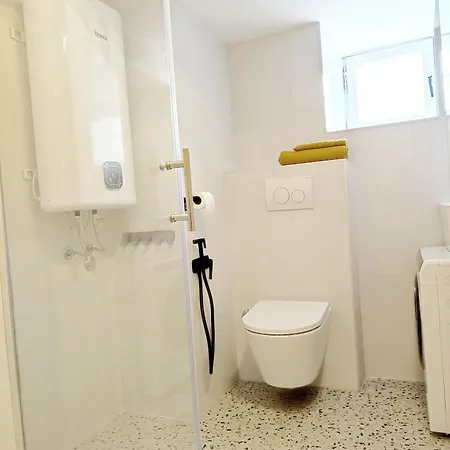 Center - With A Beautiful Terrace Pula