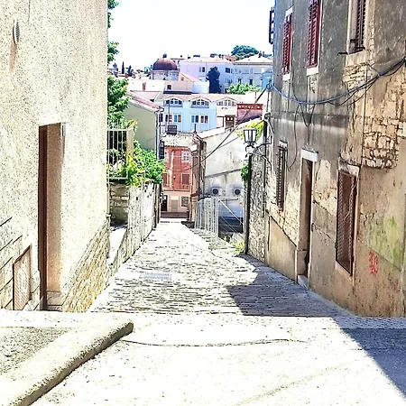 Center - With A Beautiful Terrace * Pula