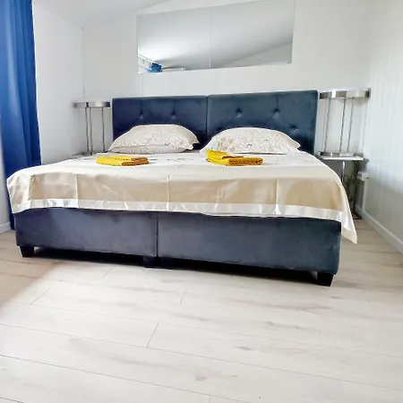 Apartman Center - With A Beautiful Terrace Póla