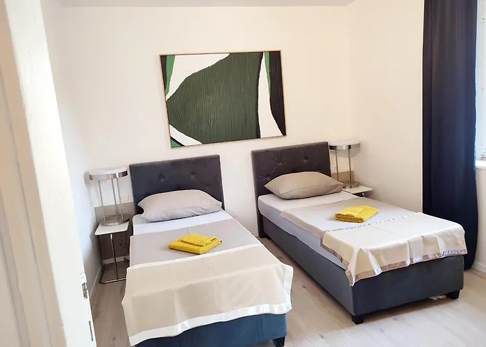 Lejlighed Center - With A Beautiful Terrace Pula