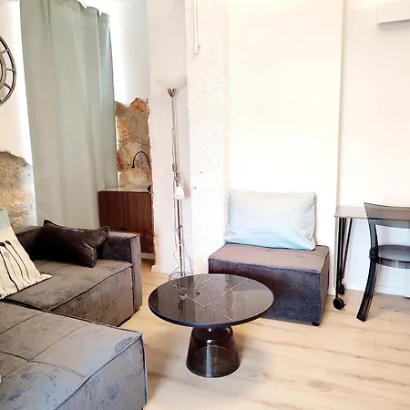Center - With A Beautiful Terrace Apartment *