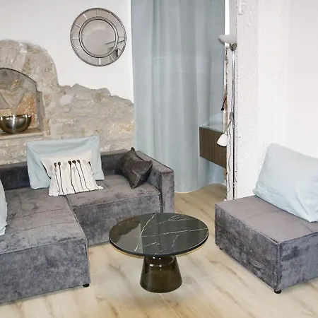 Center - With A Beautiful Terrace Apartment Pula